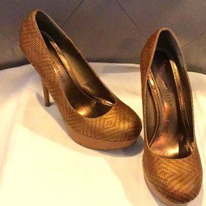 JustFab Heels - Janet Bronze Platform Heels - size 10 (in box)